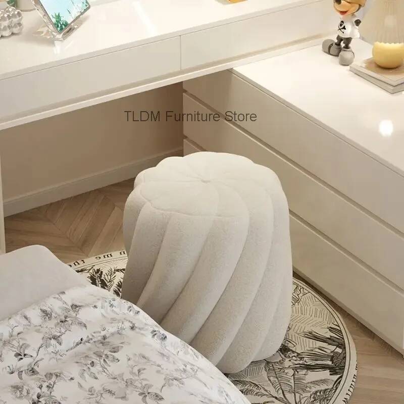 Lamb Wool Pleated Round Stool  - đánh giá và giá Home Barcelona